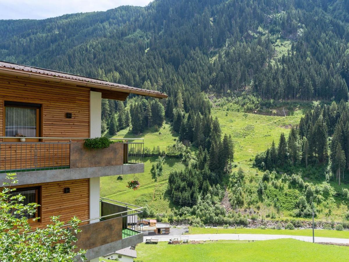 Land On The Kppl Mountain Chains Kappl  Buitenkant foto