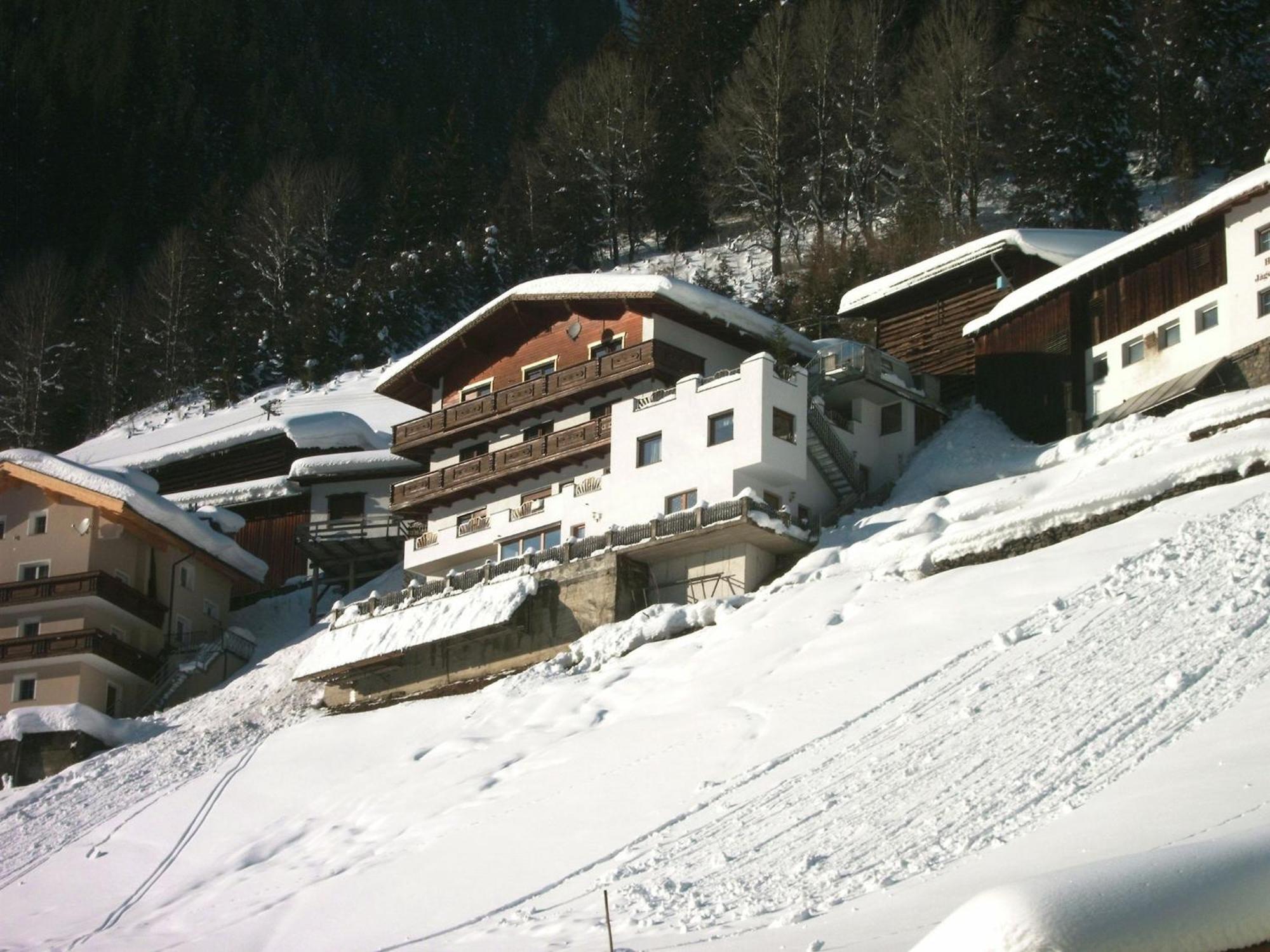 Land On The Kppl Mountain Chains Kappl  Buitenkant foto