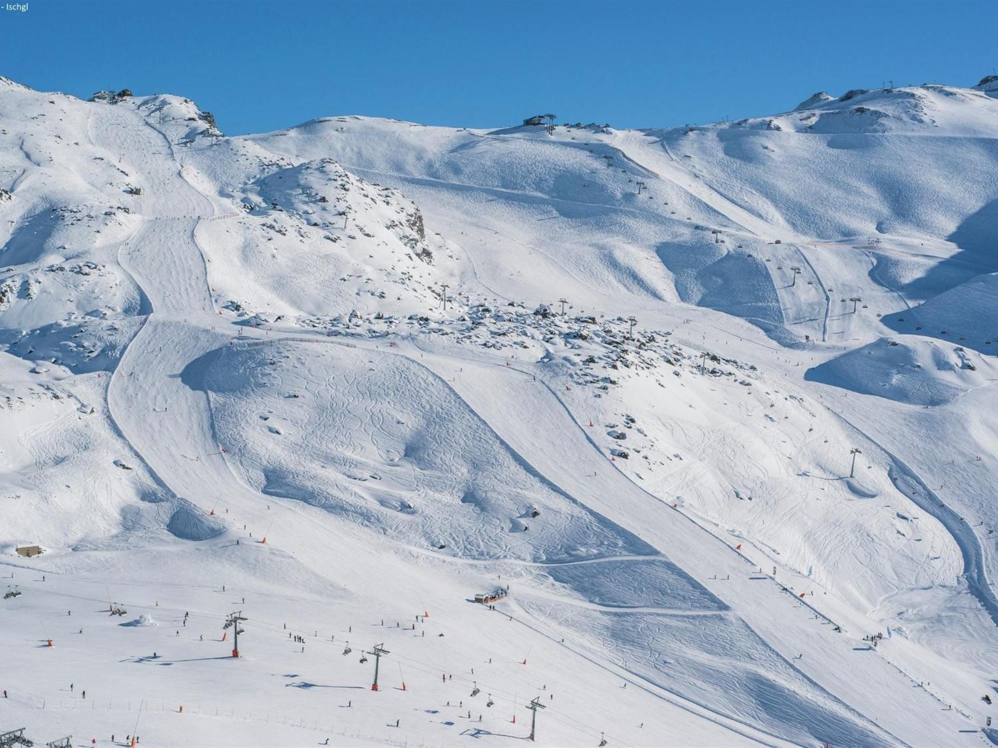 Land On The Kppl Mountain Chains Kappl  Buitenkant foto